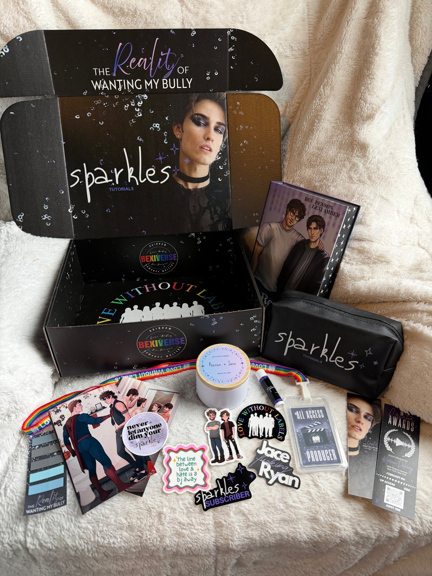 SCRATCH AND DENT partial Bully book box option B